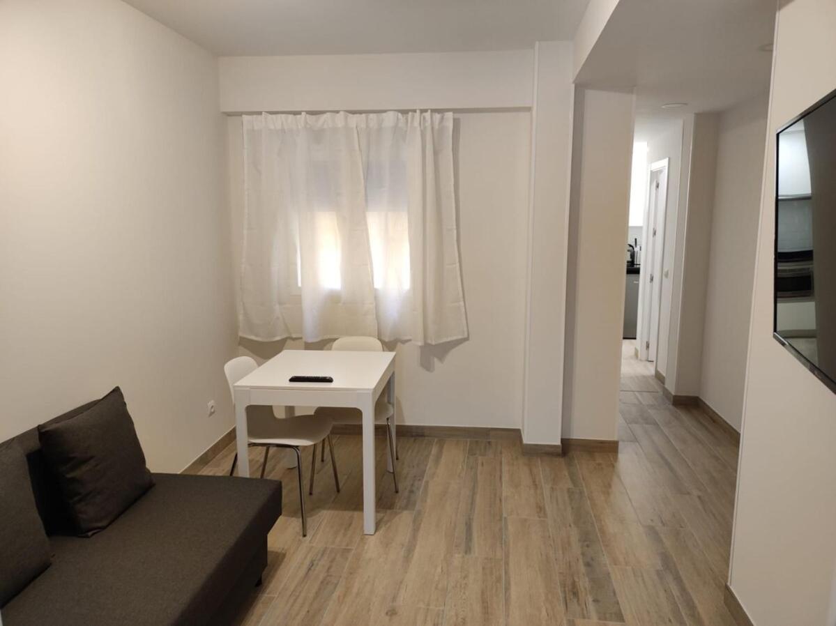 Madrid Rio Apartments Экстерьер фото